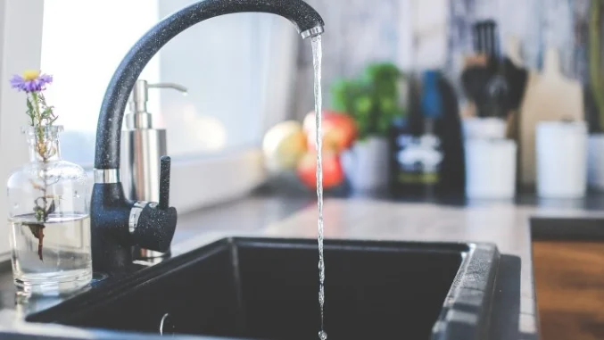 El agua de consumo podría sufrir restricciones en los próximos meses