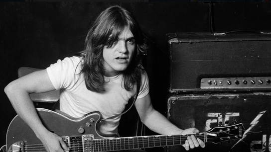 Malcom Young, guitarrista y cofundador de AC/DC Malcom Young, guitarrista y cofundador de AC/DC
