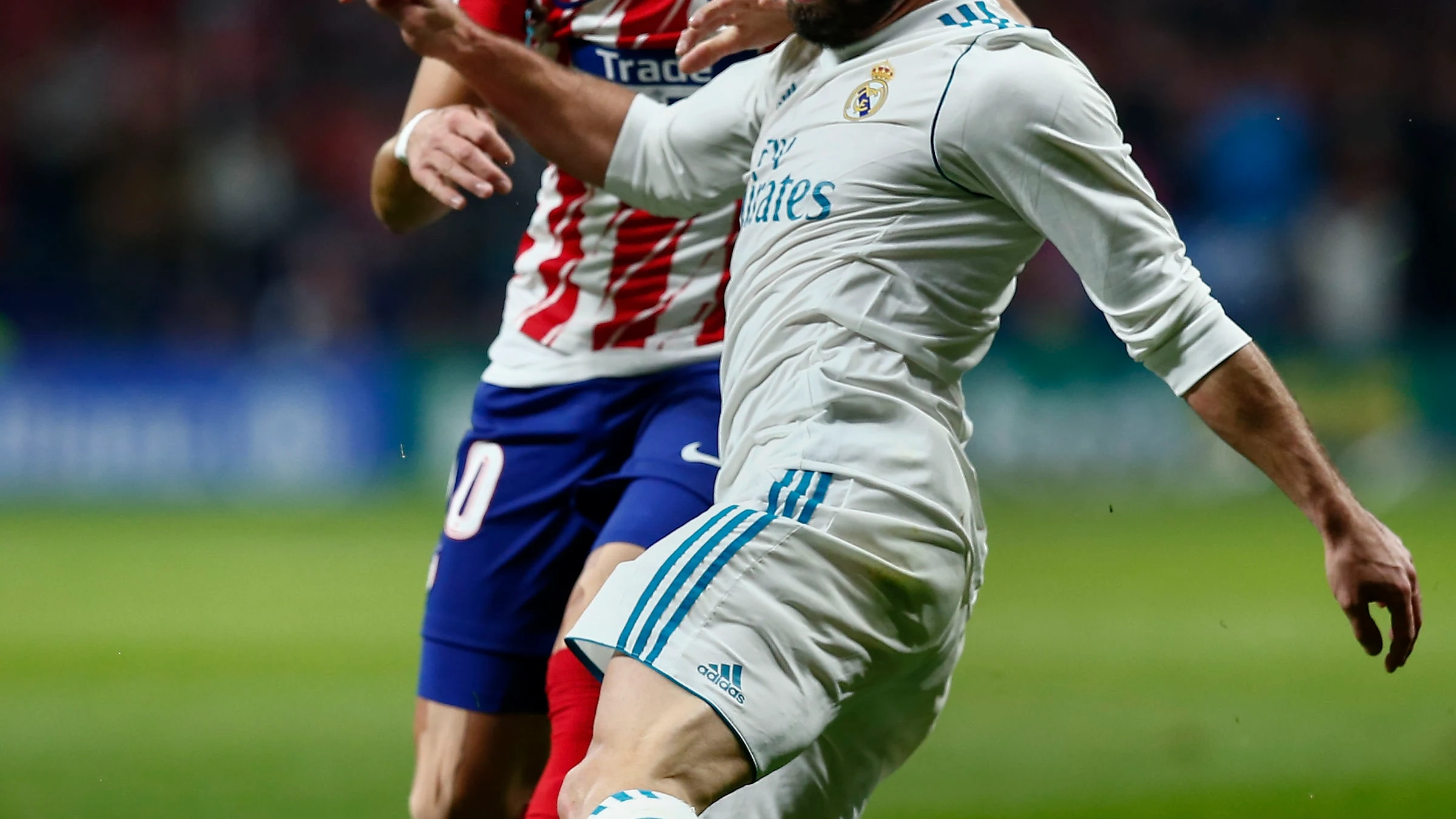 Dani Carvajal, en acción ante Carrasco