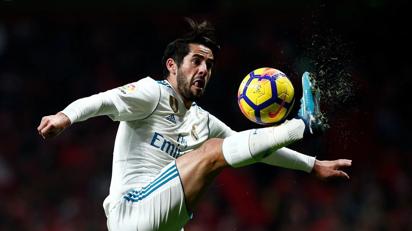Isco, en el derbi ante el Atlético de Madrid Isco, en el derbi ante el Atlético de Madrid