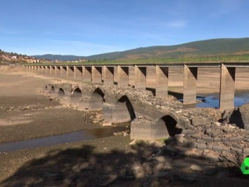El puente romano de Vinuesa, en deterioro. El puente romano de Vinuesa, en deterioro.