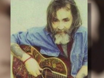 La canción de los Beatles que volvió loco a Charles Manson y le hizo creer que viviría en un mundo 'dominado' por negros La canción de los Beatles que volvió loco a Charles Manson y le hizo creer que viviría en un mundo 'dominado' por negros