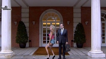 Mariano Rajoy junto a una chica