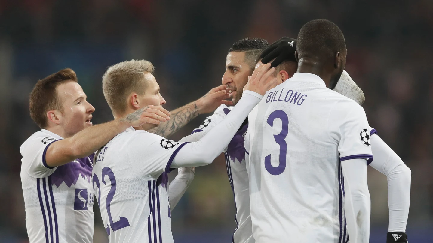 Los jugadores del Maribor celebran su gol ante el Spartak Los jugadores del Maribor celebran su gol ante el Spartak