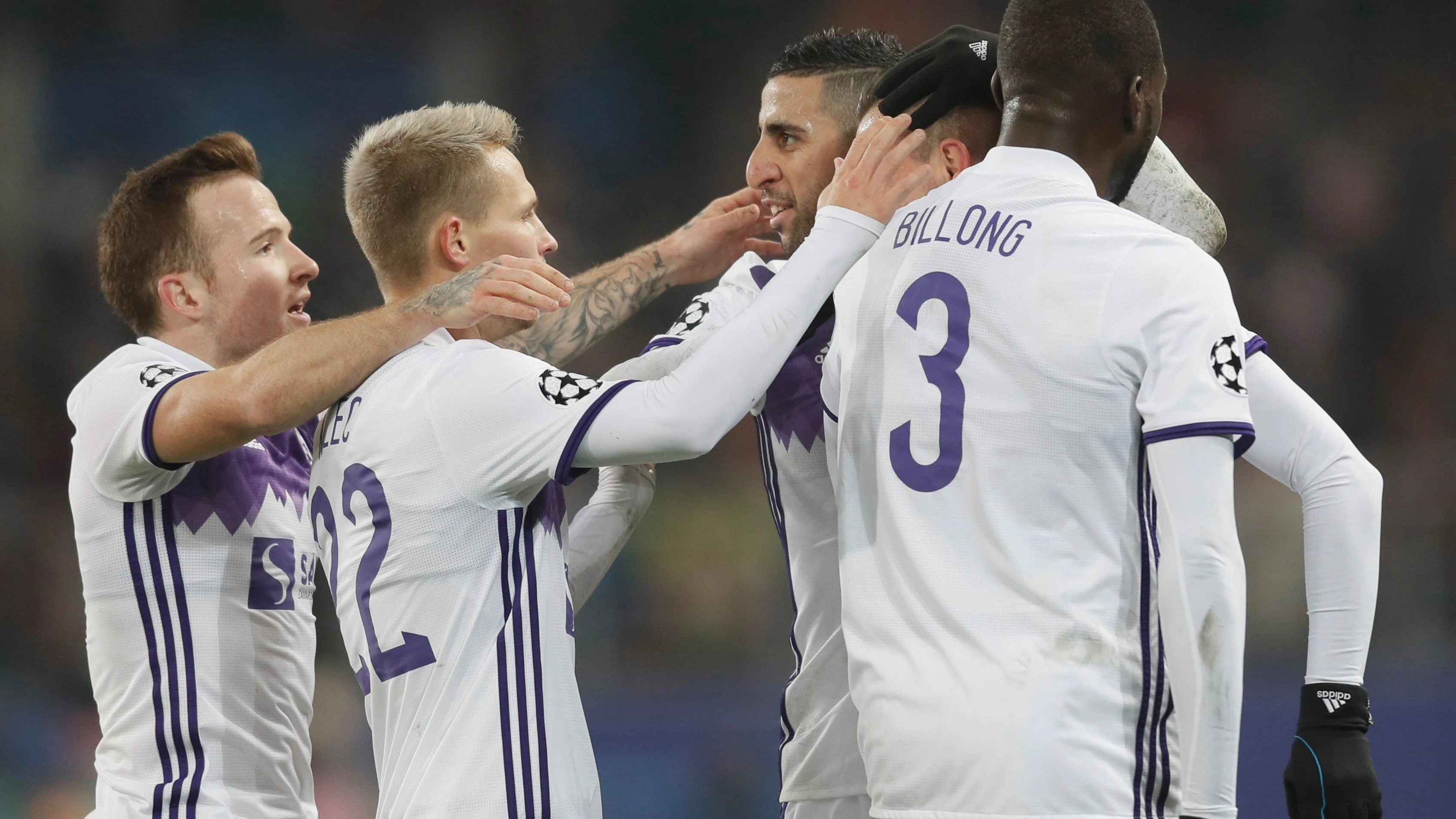 Los jugadores del Maribor celebran su gol ante el Spartak