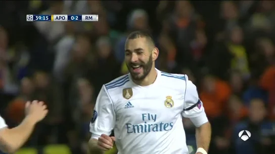 Benzema volvió a marcar ante el APOEL: así fue la gran jugada del Madrid para el 0-2 en Nicosia Benzema volvió a marcar ante el APOEL: así fue la gran jugada del Madrid para el 0-2 en Nicosia