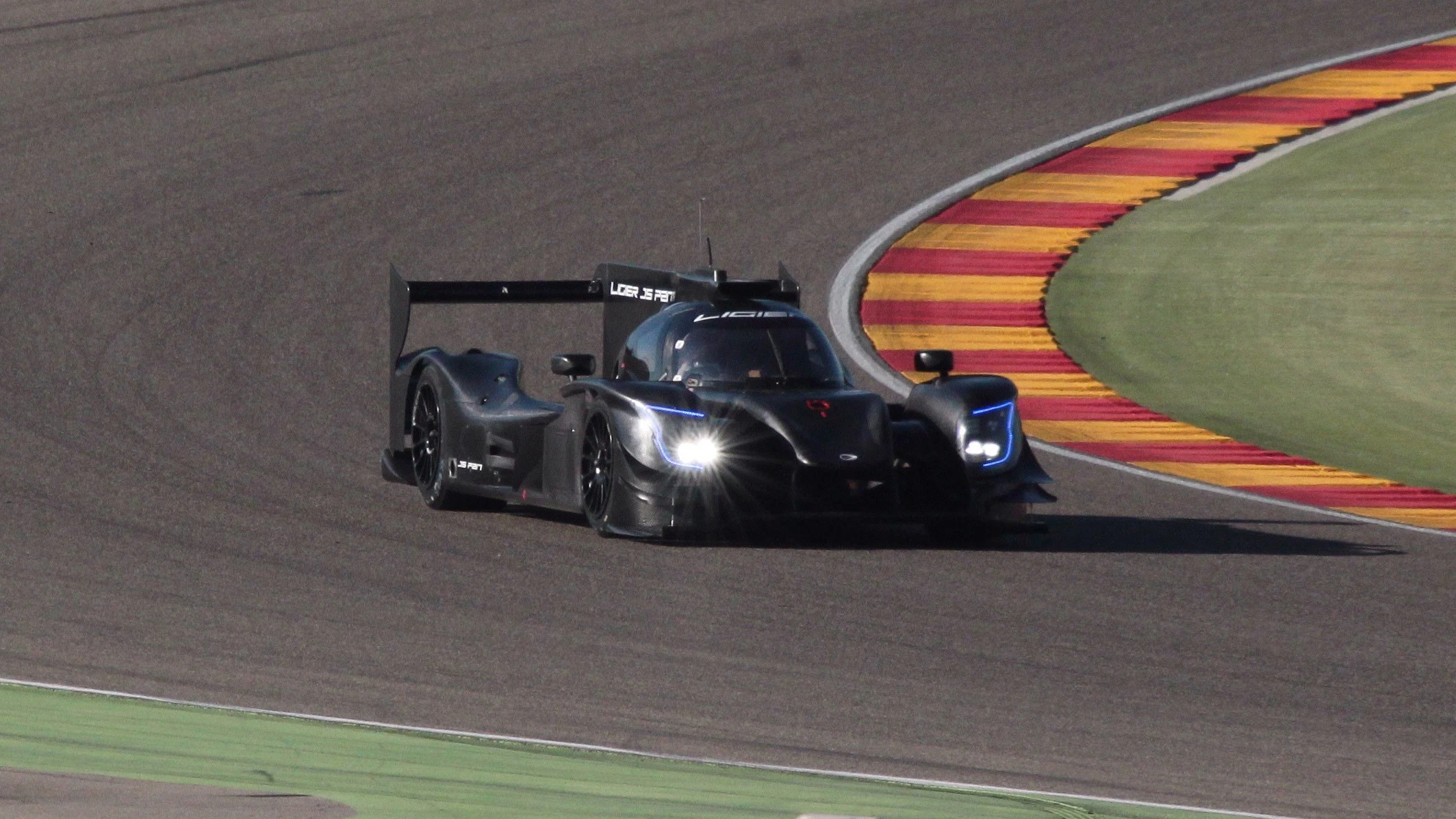 Fernando Alonso, a los mandos del Ligier JS P217