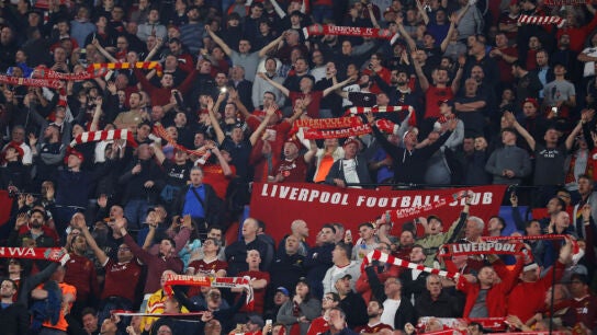 Aficionados del Liverpool, en el PIzju&aacute;n