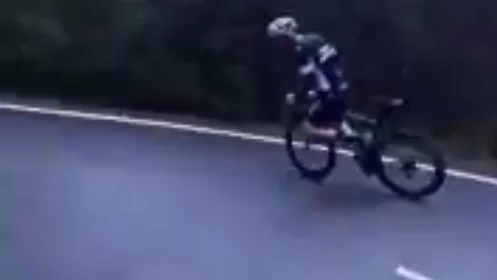 Kolar, efectuando su temeraria bajada