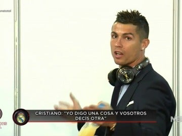 El enfado de Cristiano Ronaldo con los medios: "Yo digo una cosa y vosotros decís otra" El enfado de Cristiano Ronaldo con los medios: "Yo digo una cosa y vosotros decís otra"