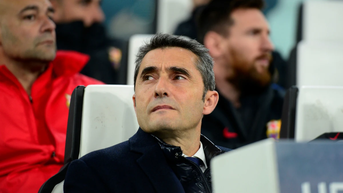 Valverde, con Messi tras él Valverde, con Messi tras él