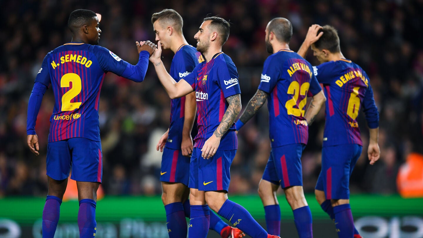 Paco Alc&aacute;cer celebra el 1-0 ante el Murcia