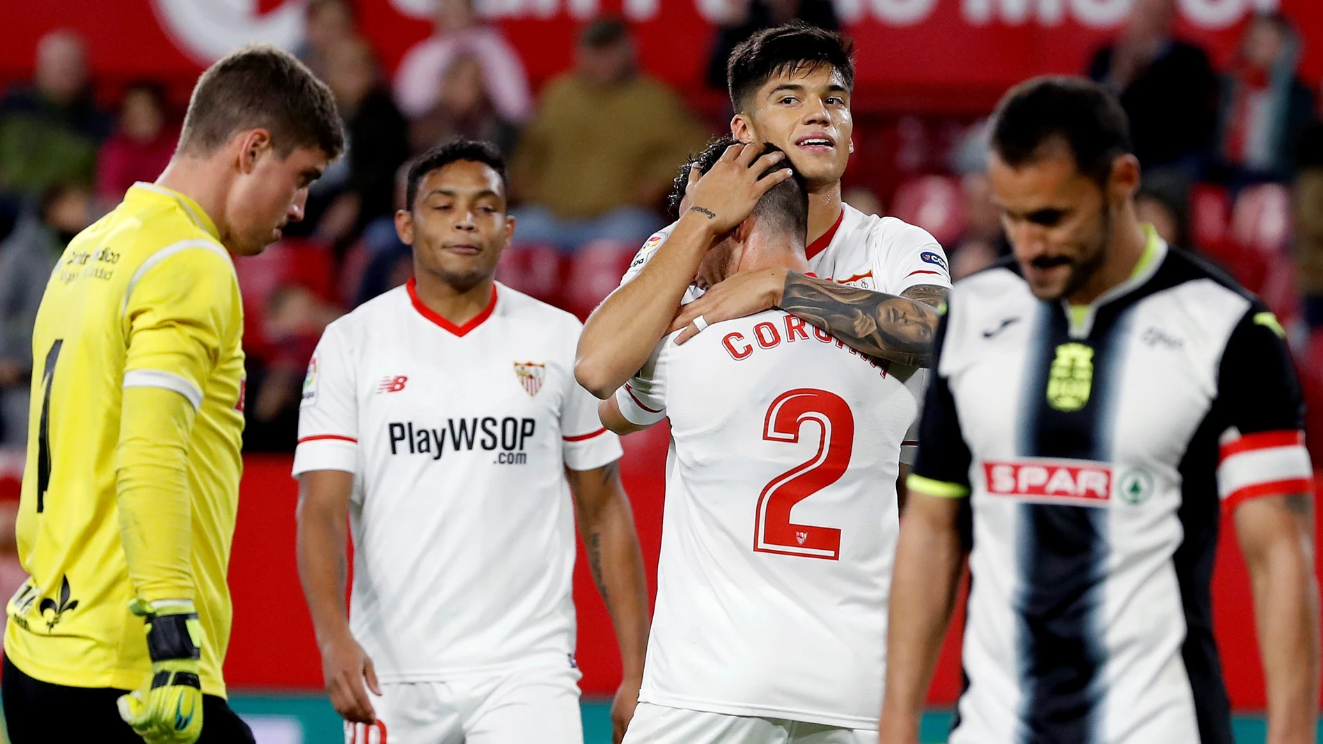 Los jugadores del Sevilla celebrando un gol ante el Cartagena