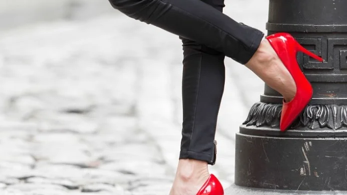 Unos tacones de una mujer Unos tacones de una mujer