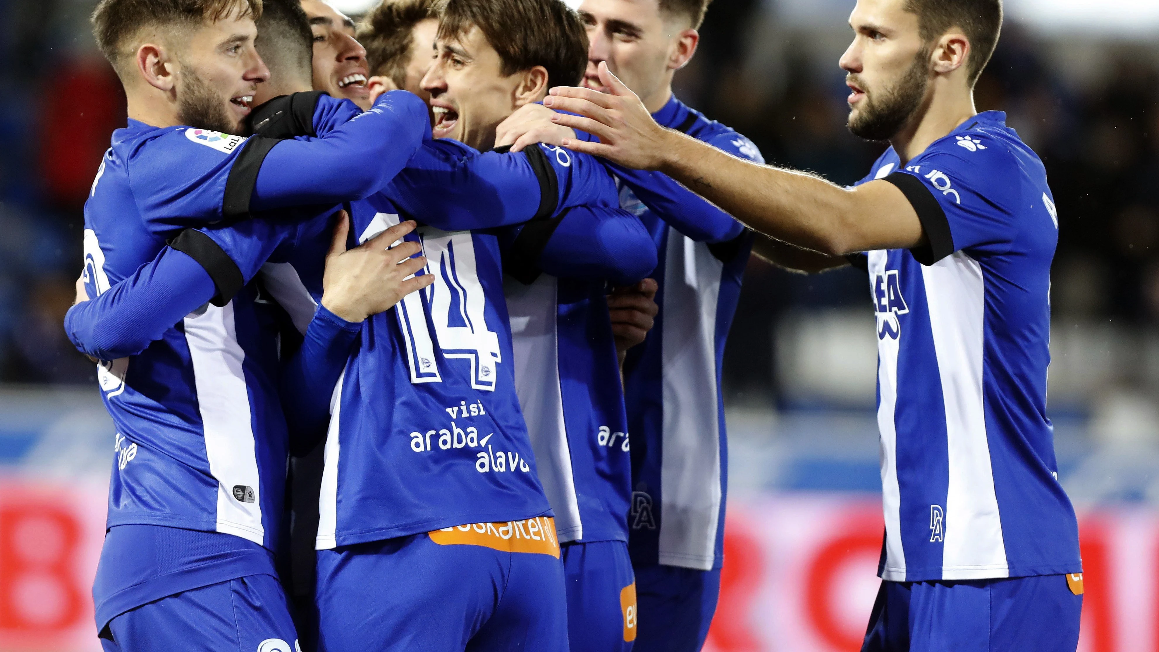 Los jugadores del Alavés celebrando un tanto en Copa del Rey