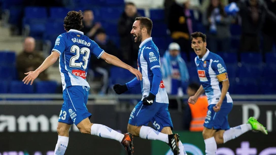 Los jugadores del Espanyol celebran un gol ante el Tenerife Los jugadores del Espanyol celebran un gol ante el Tenerife
