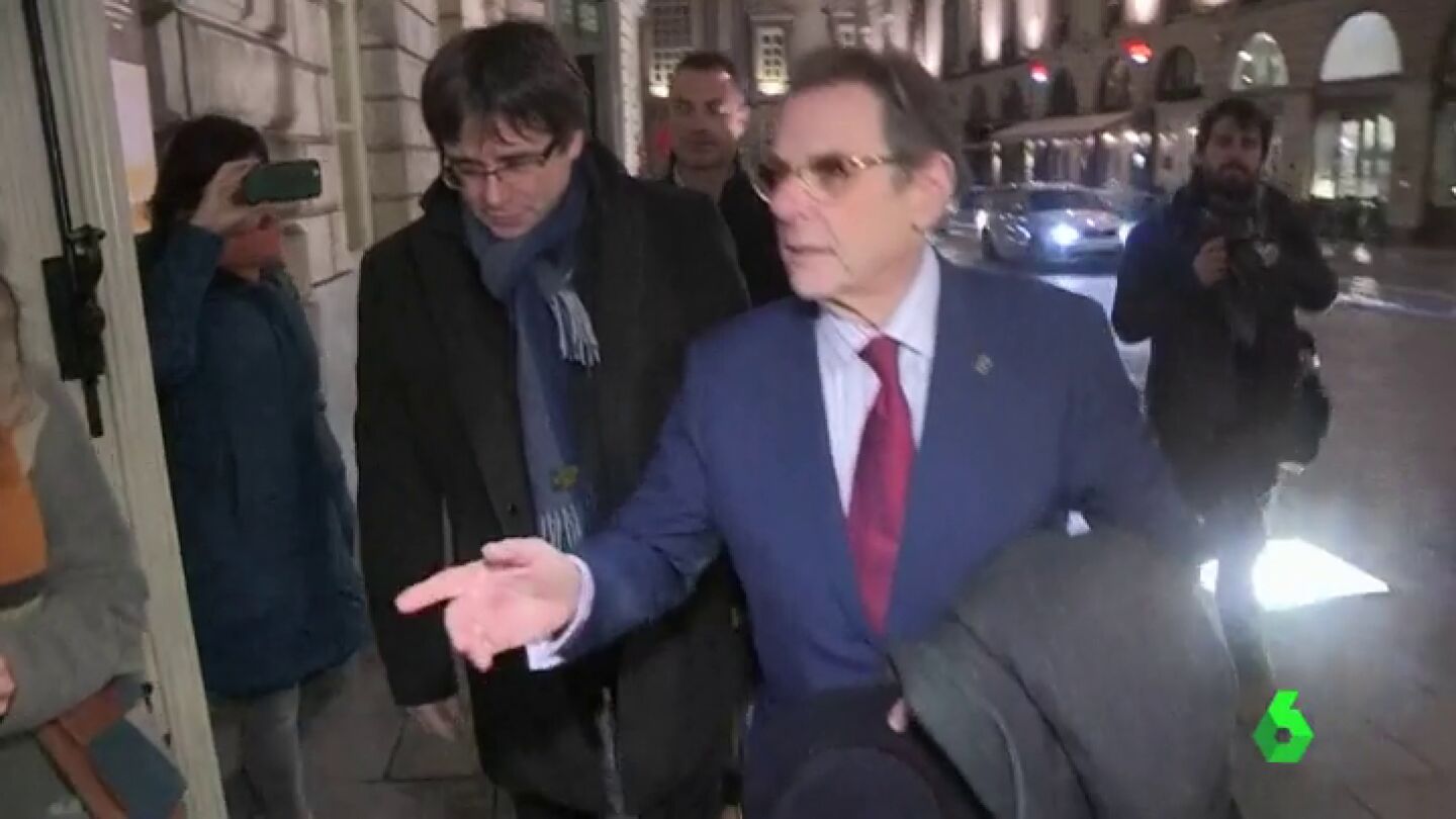 Carles Puigdemont acude a la &oacute;pera en Gante