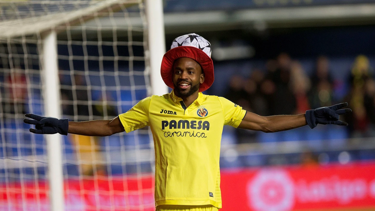 Bakambu celebra un gol ante la Ponferradina Bakambu celebra un gol ante la Ponferradina