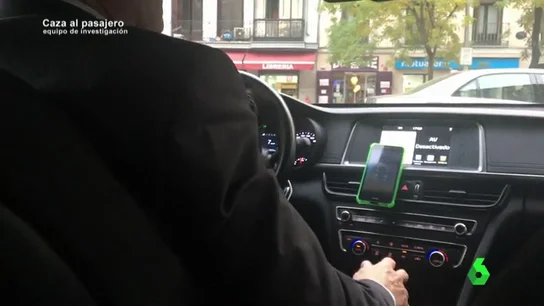 Venden la imagen de un servicio de lujo a un precio asequible: la estrategia de Cabify para triunfar en el terreno del sector del taxi Venden la imagen de un servicio de lujo a un precio asequible: la estrategia de Cabify para triunfar en el terreno del sector del taxi