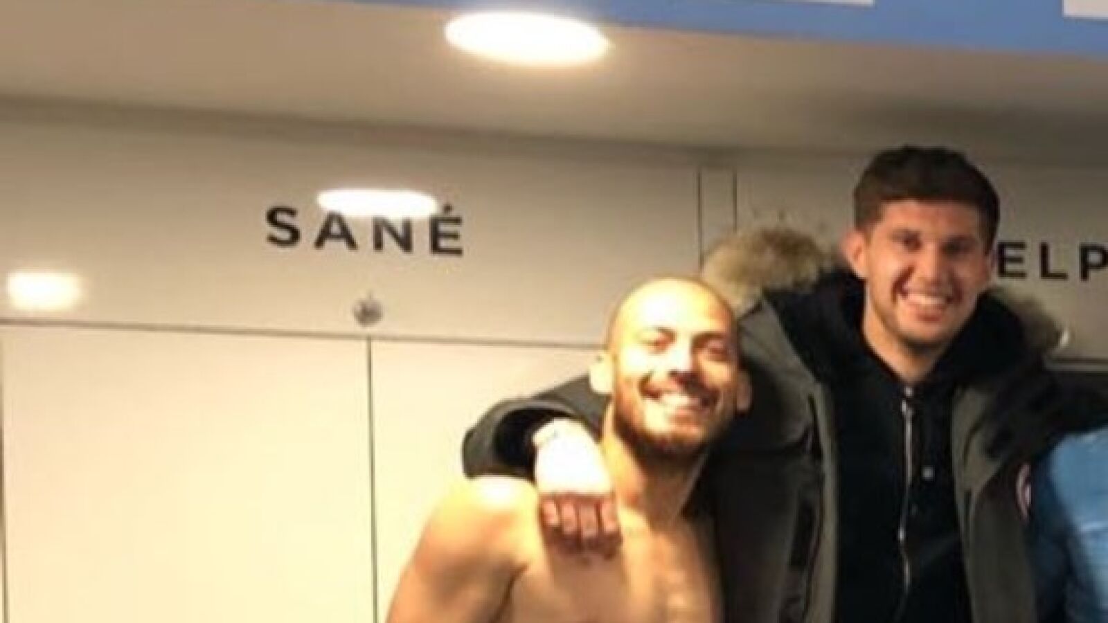 David Silva en la foto del vestuario