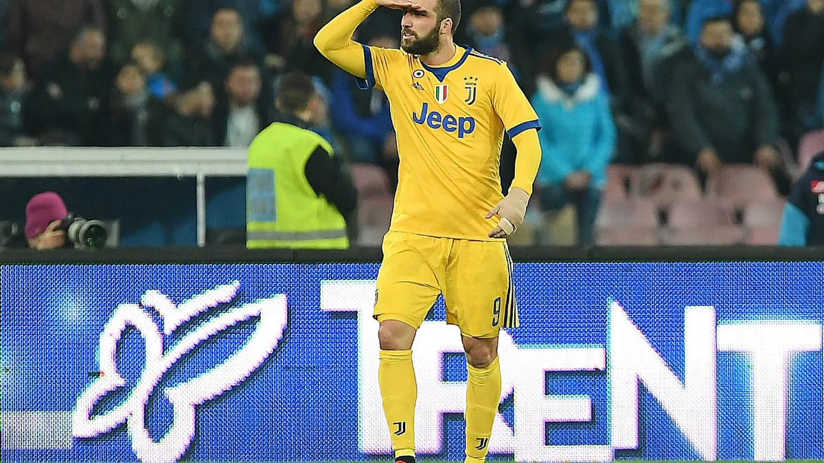 HIguaín celebra su gol ante el Nápoles