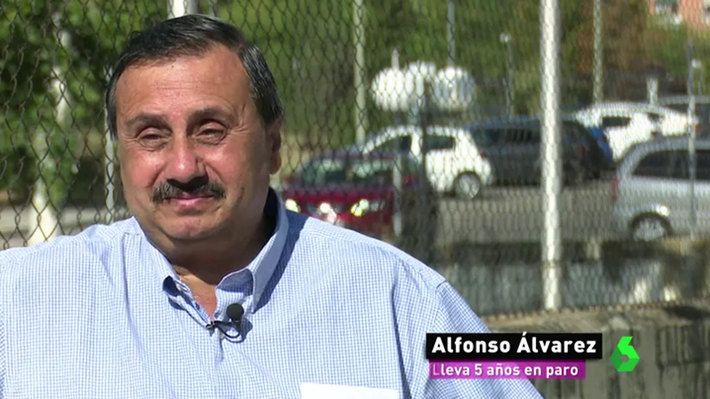 Alfonso, el rostro más duro de la crisis: tiene tres hijos y paga a su exmujer 300 euros al mes pero solo cobra un subsidio de 287 Alfonso, el rostro más duro de la crisis: tiene tres hijos y paga a su exmujer 300 euros al mes pero solo cobra un subsidio de 287