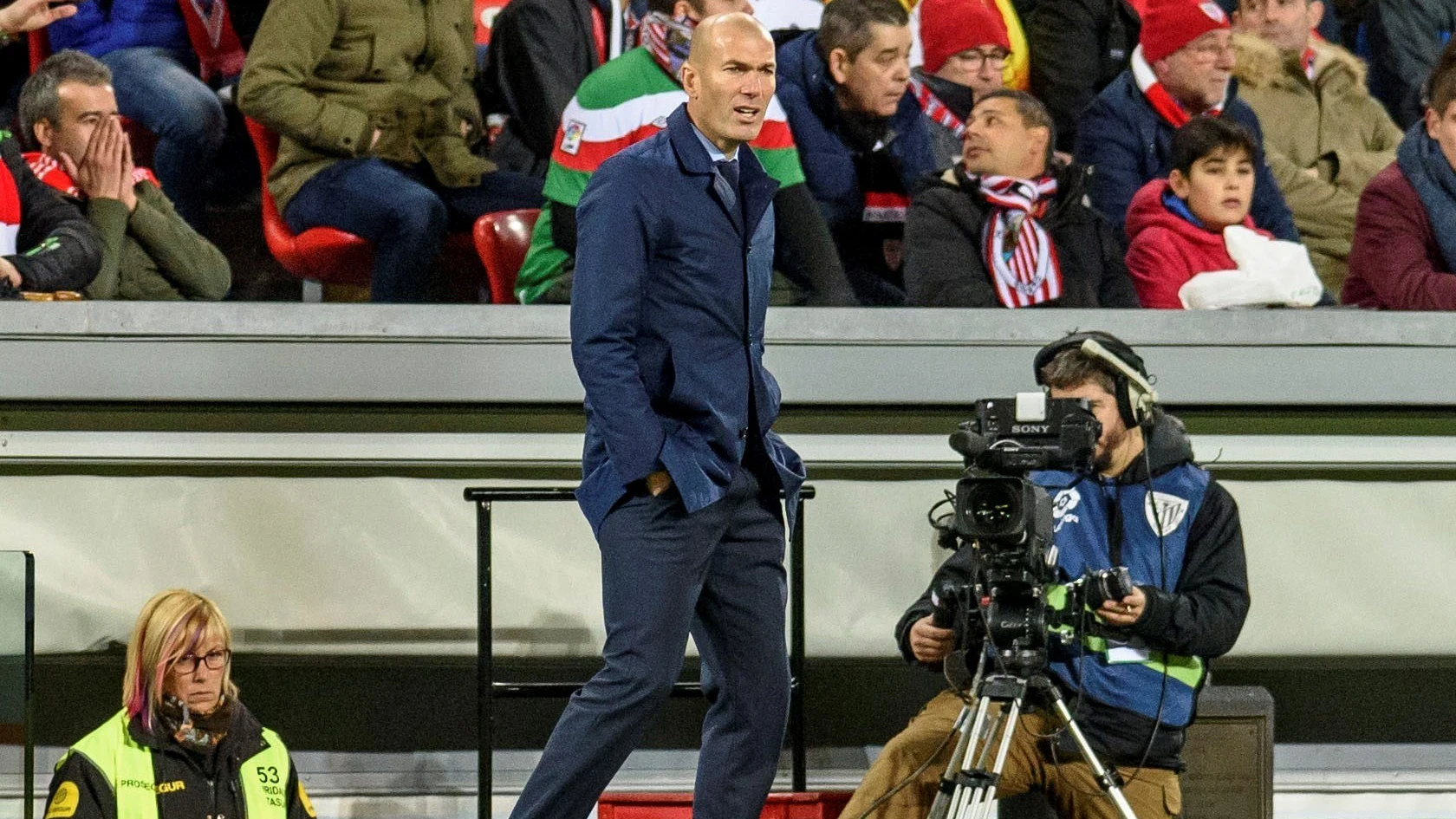 Zinedine Zidane, en la banda de San Mamés