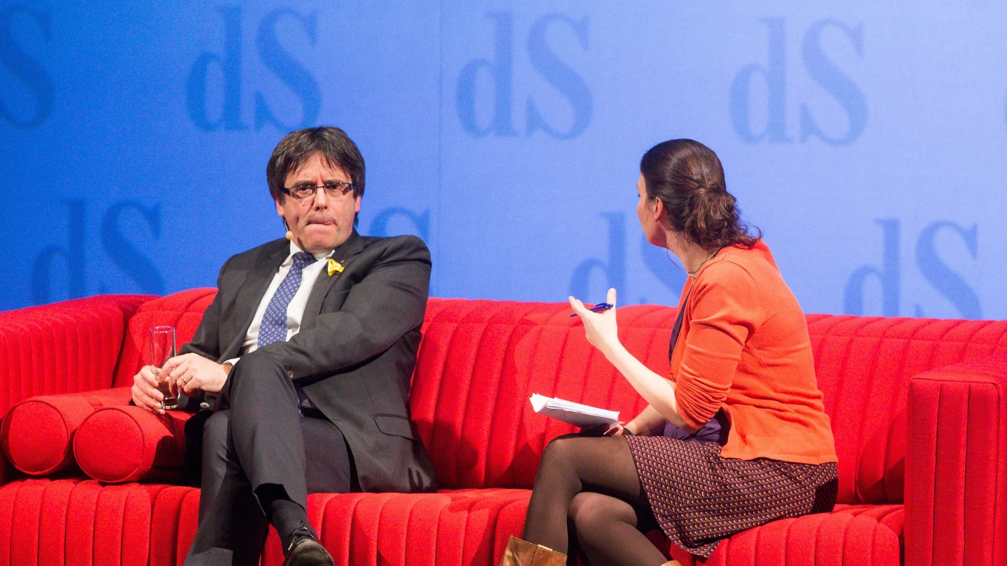 Carles Puigdemont durante la entrevista Carles Puigdemont durante la entrevista
