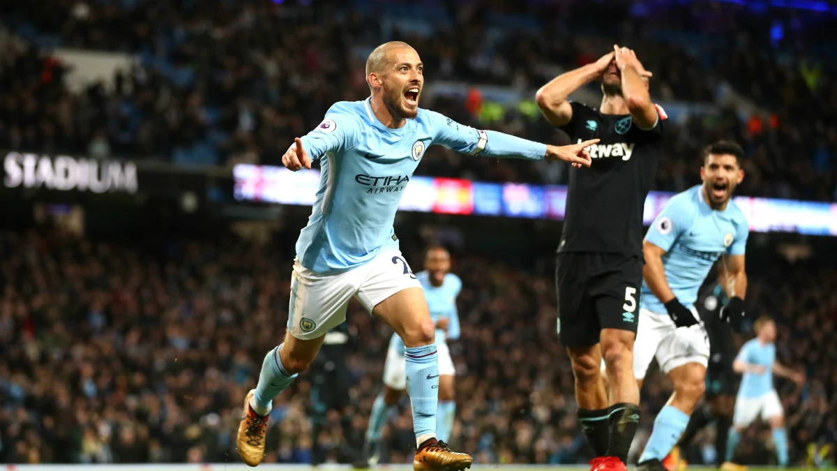 David Silva celebra un gol con el City