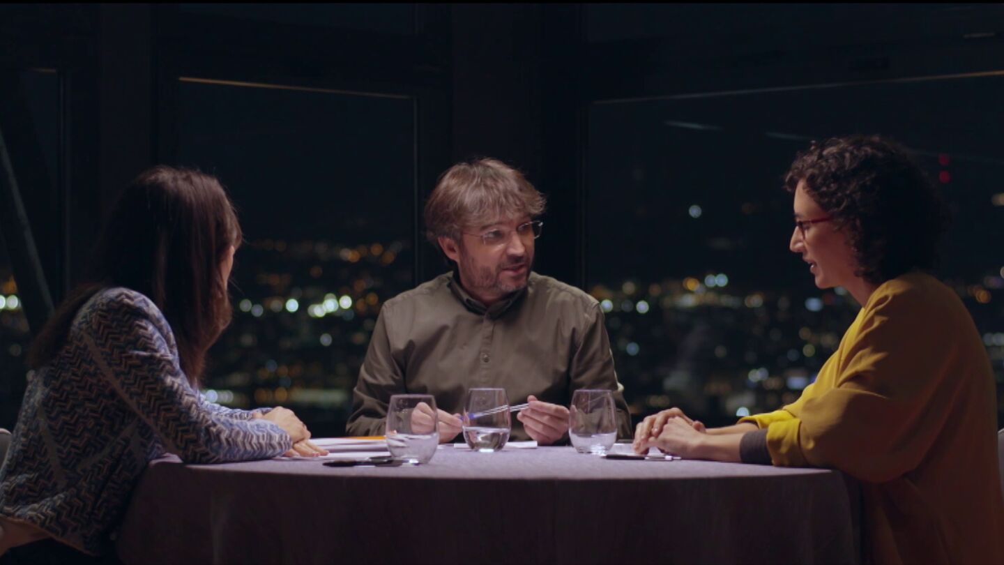 Marta Rovira e In&eacute;s Arrimadas con Jordi &Eacute;vole