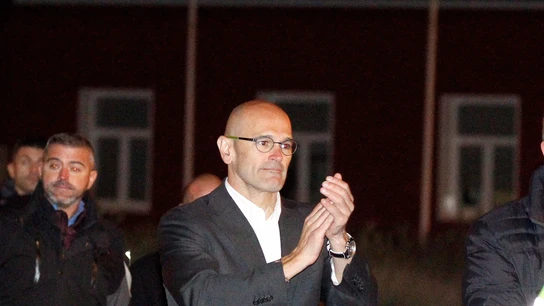El exconseller de la Generalitat Raül Romeva, a su salida de la prisión de Estremera El exconseller de la Generalitat Raül Romeva, a su salida de la prisión de Estremera