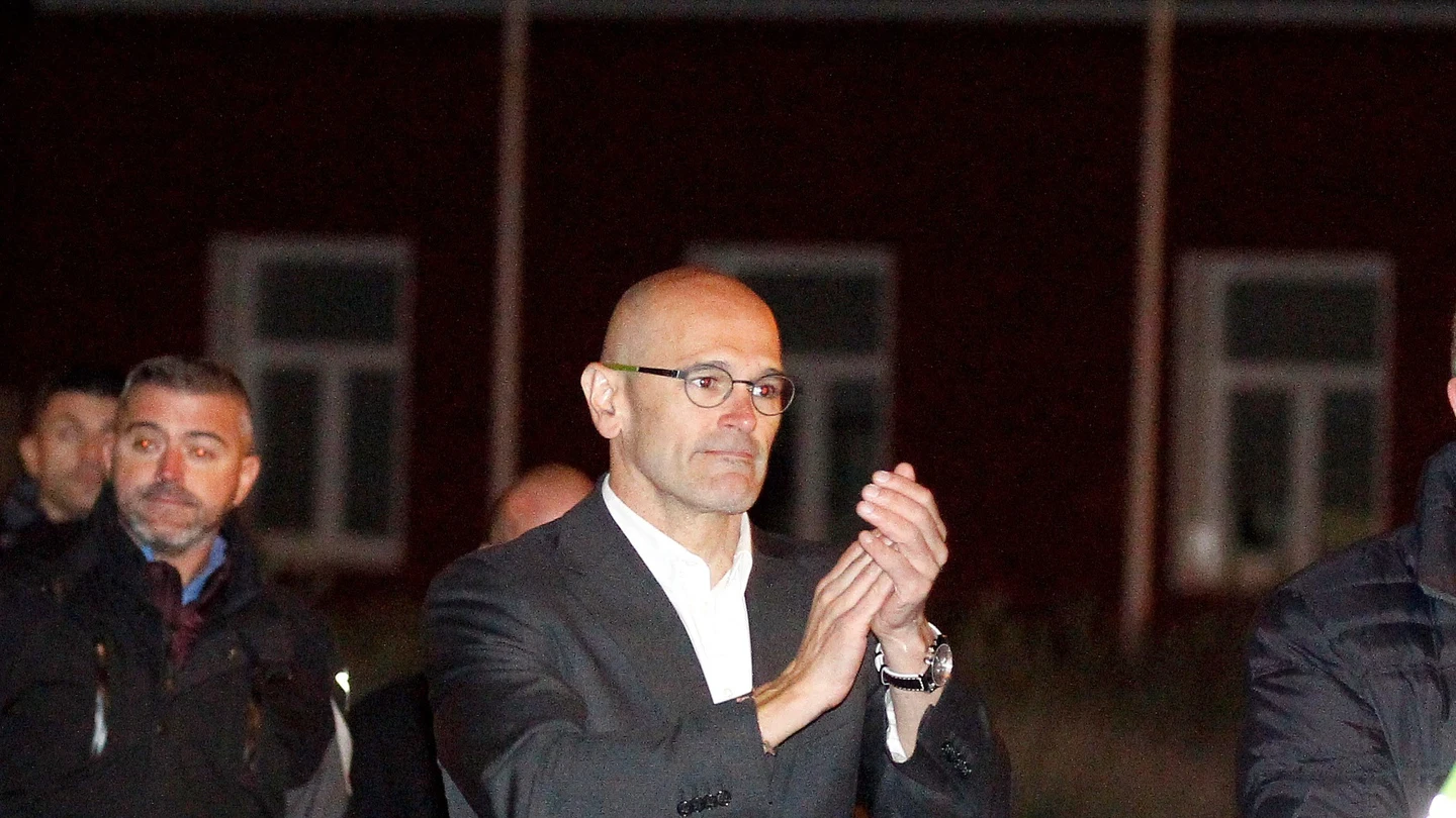 El exconseller de la Generalitat Raül Romeva, a su salida de la prisión de Estremera El exconseller de la Generalitat Raül Romeva, a su salida de la prisión de Estremera