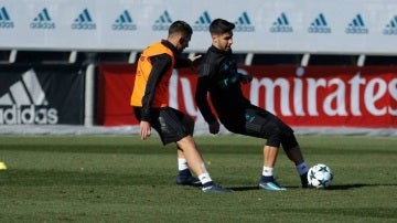 Marco Asensio durante el entrenamiento