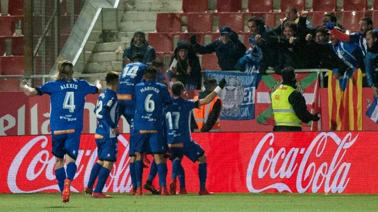 Los jugadores del Alavés celebran la remontada ante el Girona Los jugadores del Alavés celebran la remontada ante el Girona