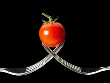 ¿Por qué el zumo de tomate nos puede saber tan bien en un avión? ¿Por qué el zumo de tomate nos puede saber tan bien en un avión?