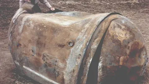 Tanque de combustible de un vehículo de lanzamiento encontrado en Texas en enero de 1997 Tanque de combustible de un vehículo de lanzamiento encontrado en Texas en enero de 1997