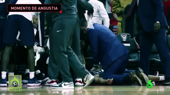 Un jugador sufre un infarto y se desploma en pleno partido de la liga universitaria americana Un jugador sufre un infarto y se desploma en pleno partido de la liga universitaria americana