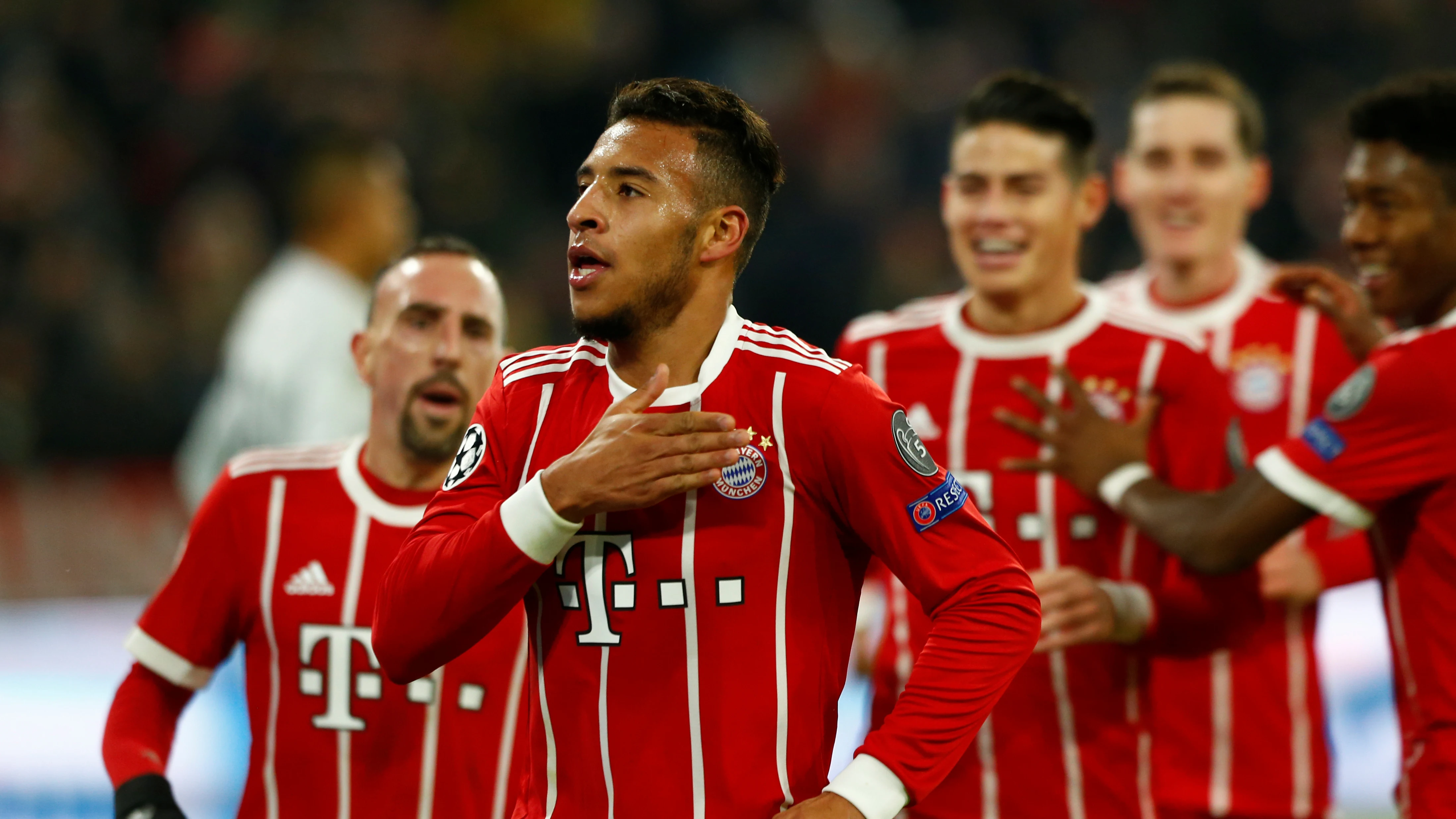 Tolisso celebra el 2-0 ante el PSG