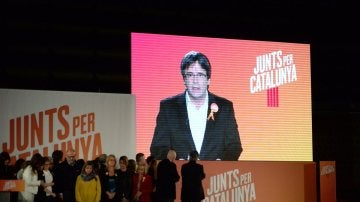 Puigdemont abre la campaña electoral del 21D por videoconferencia