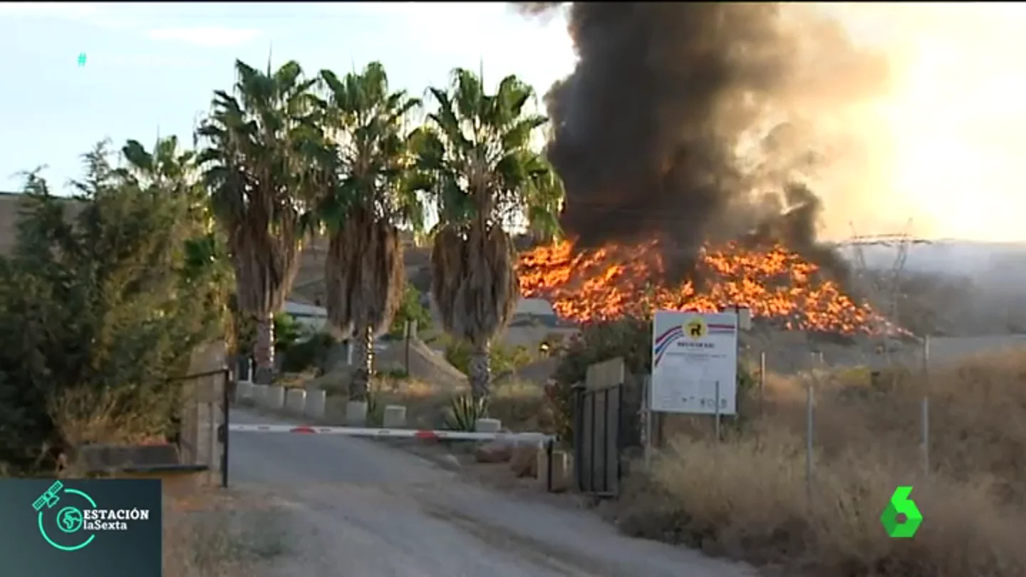 Incendio en una planta de reciclaje Incendio en una planta de reciclaje