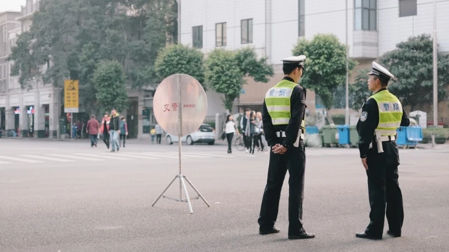 Varios agentes de policía en Japón