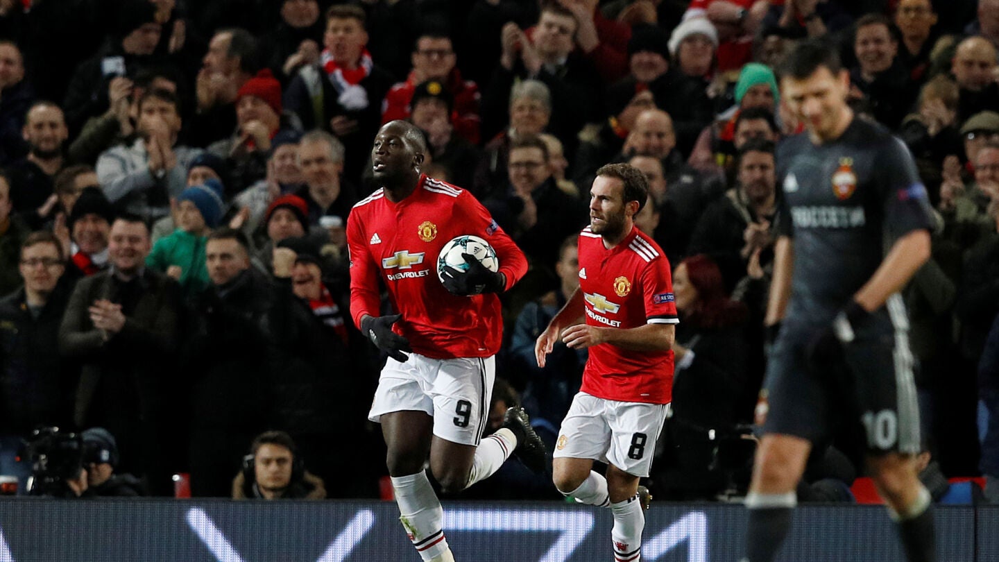 Romelu Lukaku celebra un gol ante el CSKA