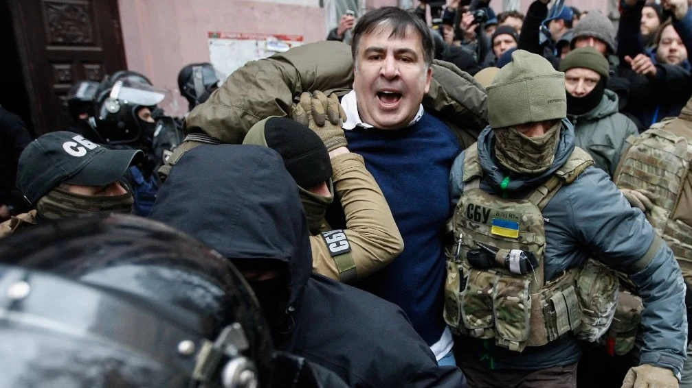 Agentes de seguridad ucranianos arrestan al expresidente georgiano Mijaíl Saakashvili, Agentes de seguridad ucranianos arrestan al expresidente georgiano Mijaíl Saakashvili,