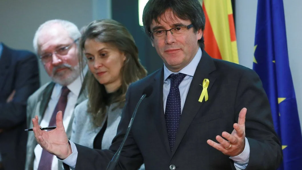 Carles Puigdemont comparece ante los medios en Bruselas