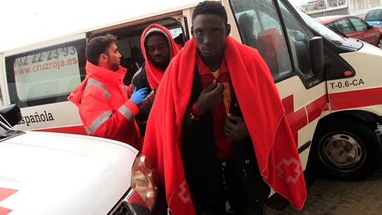 Inmigrantes rescatados en aguas del Estrecho de Gibraltar Inmigrantes rescatados en aguas del Estrecho de Gibraltar