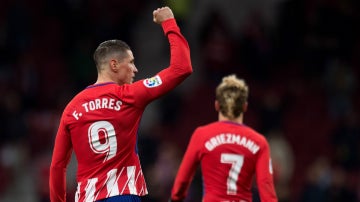 Fernando Torres celebra un gol