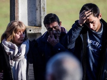 Más de un centenar de amigos y vecinos de Ana Enjamio se han reunido hoy en su aldea natal del municipio coruñés de Boqueixón para homenajear su memoria cuando se cumple un año de tan triste muerte Más de un centenar de amigos y vecinos de Ana Enjamio se han reunido hoy en su aldea natal del municipio coruñés de Boqueixón para homenajear su memoria cuando se cumple un año de tan triste muerte