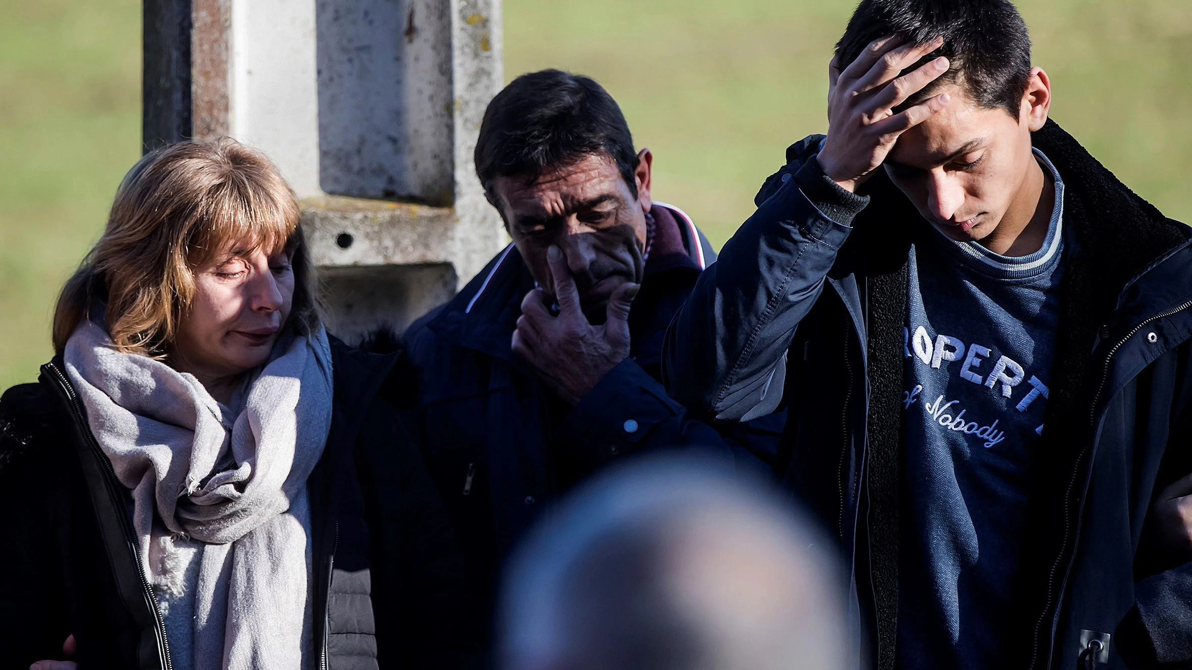 Más de un centenar de amigos y vecinos de Ana Enjamio se han reunido hoy en su aldea natal del municipio coruñés de Boqueixón para homenajear su memoria cuando se cumple un año de tan triste muerte