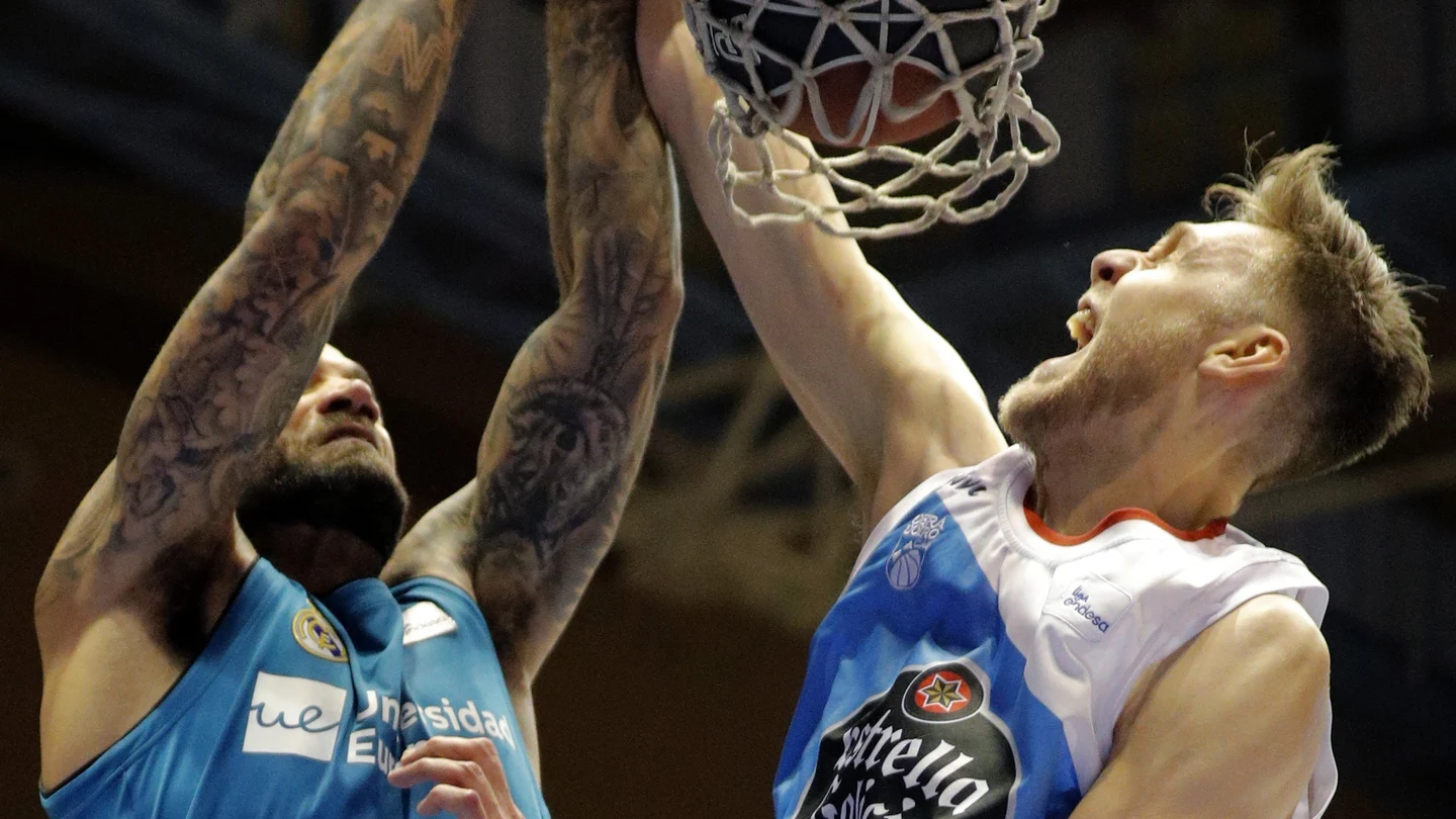 El Real Madrid gana al Obradoiro El Real Madrid gana al Obradoiro