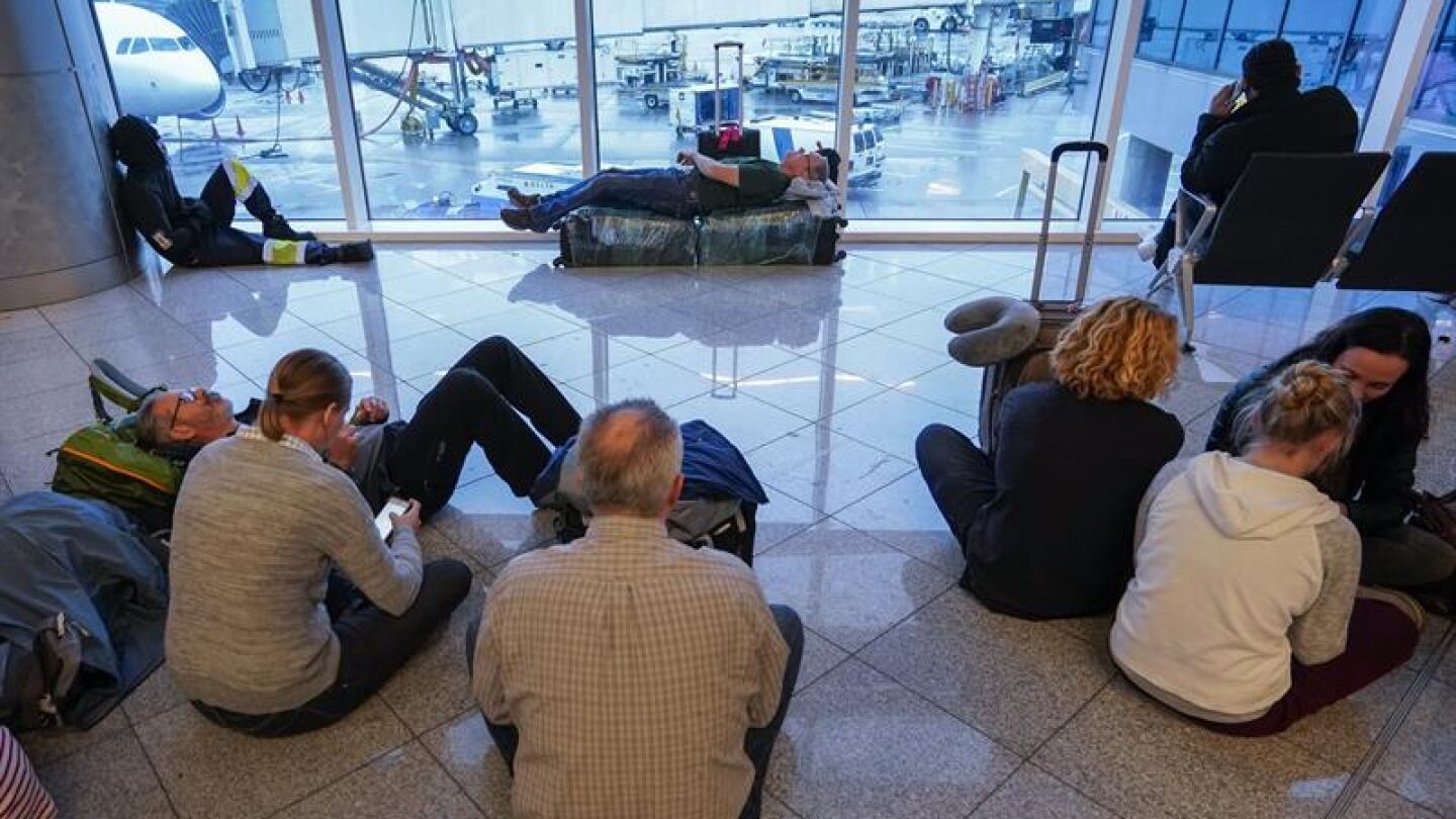 Pasajeros afectados por la aver&iacute;a el&eacute;ctrica en Atlanta
